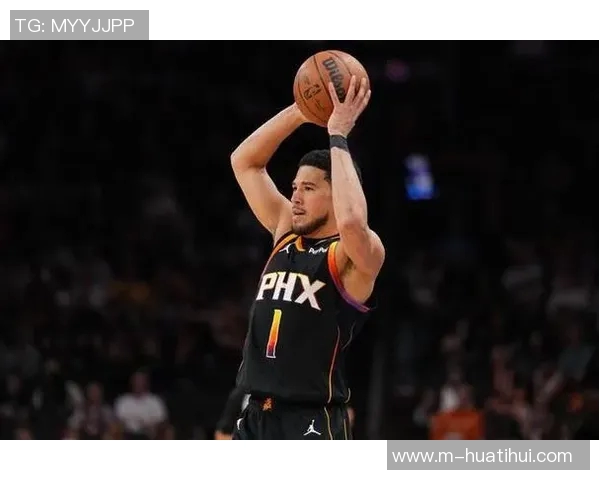 布克盛赞马威充满活力展现内线全能特质令人期待