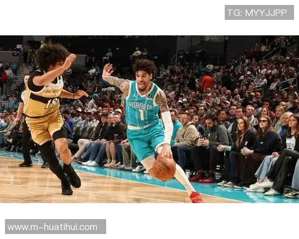 迪亚巴特场均37个前场篮板展现拼搏精神不惧对手人数全力争抢